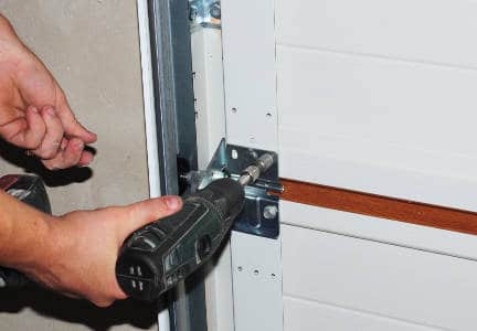 Garage Door Installer